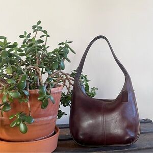 Vintage coach ergo 9025 mahogany authenticated